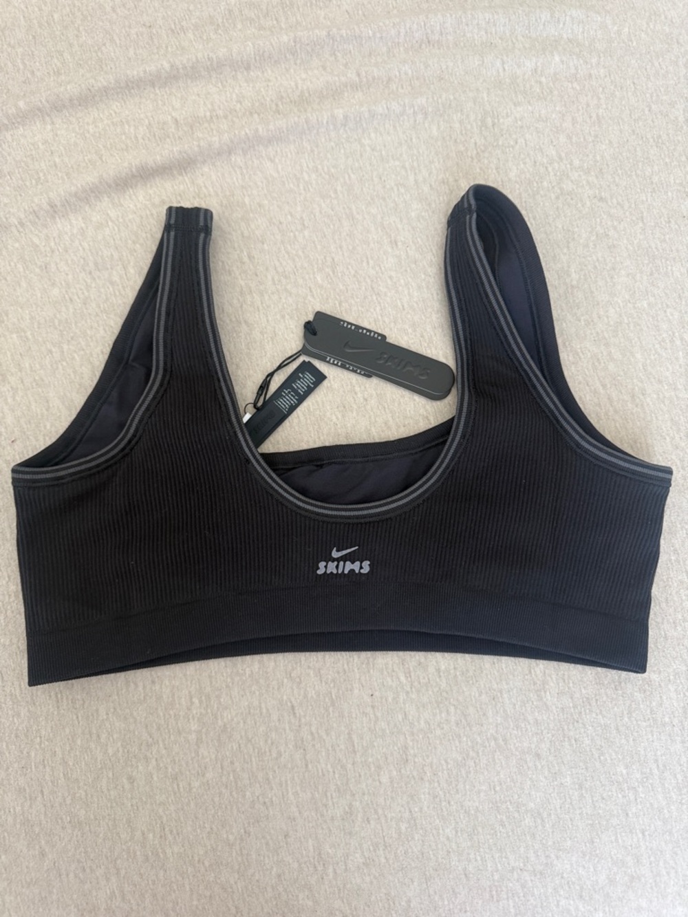SKIMS x Nike Black Ribbed Micro Scoop-Neck Sports Bra Large